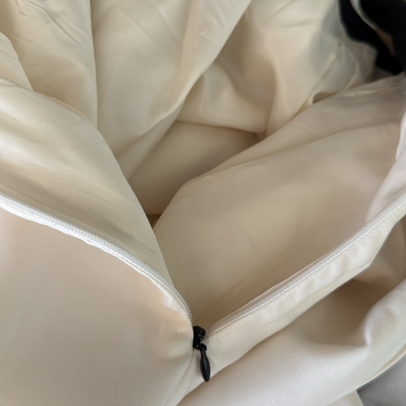 Jill Jill Stuart Gown w/Plunging Neckline Gown Size 0 - Picture 9 of 11